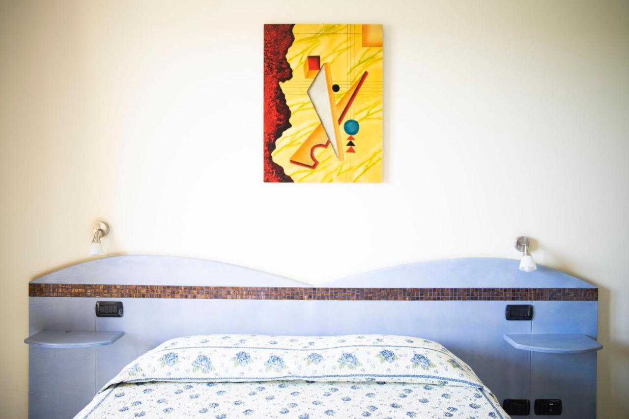 Il Fenicottero Hotel Quartu Sant'Elena Bagian luar foto